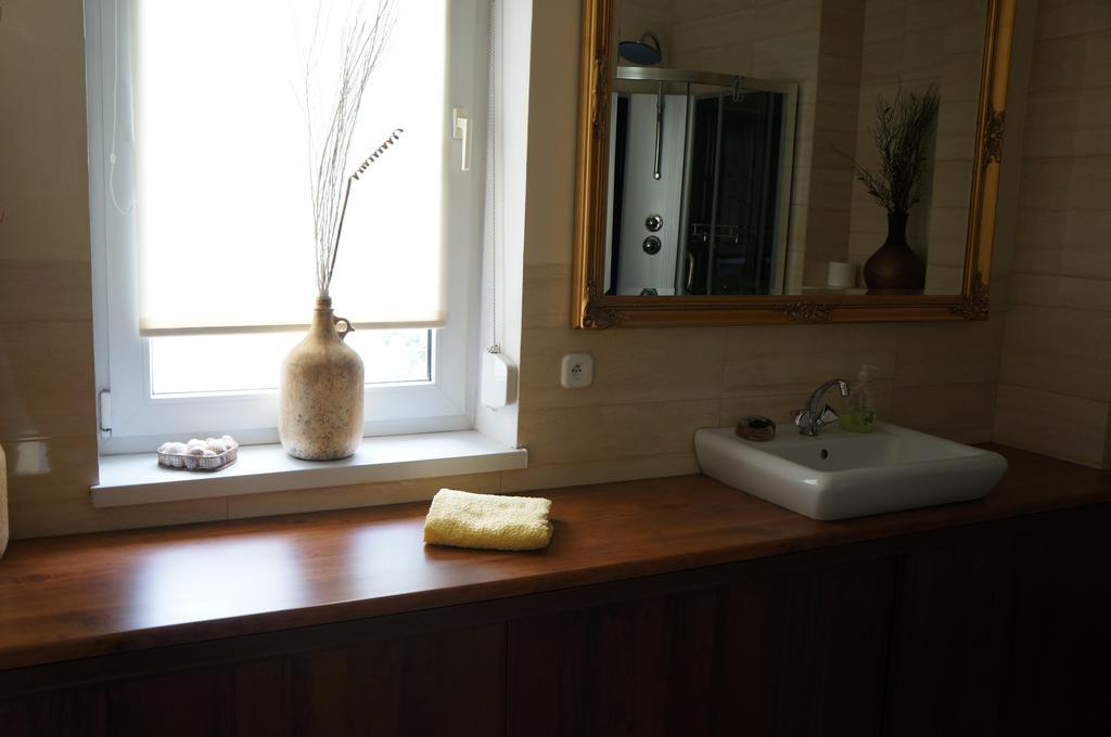 Apartament Na Ratajach Poznań Exteriör bild