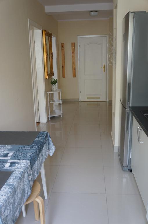 Apartament Na Ratajach Poznań Exteriör bild